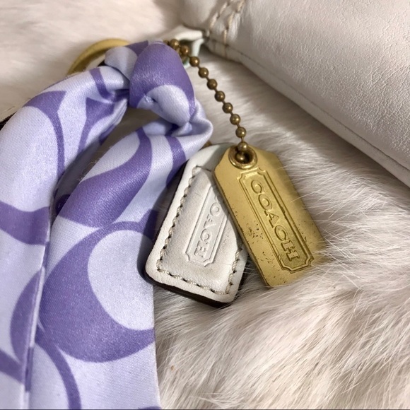 Coach Legacy Turnkey White Wristlet/Clutch w Lilac Signature Affixed Bag Scarf - Picture 8 of 8